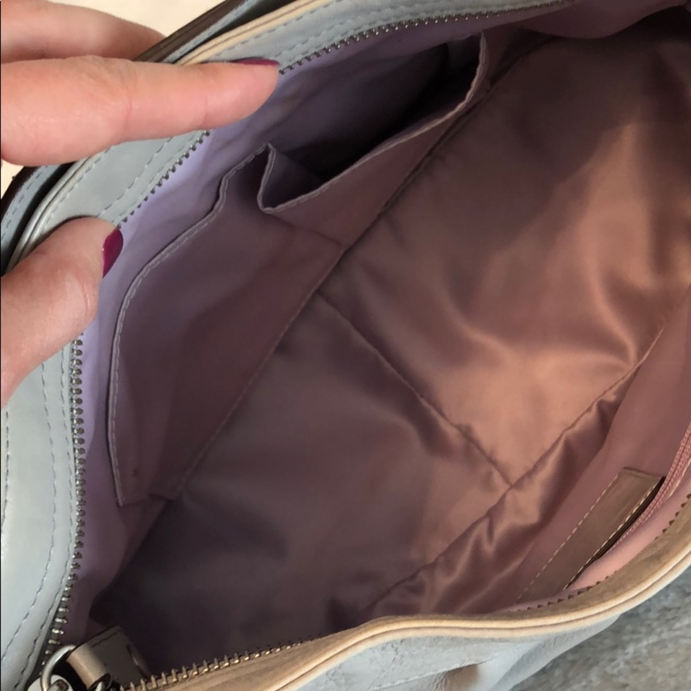 Coach - Picture 4 of 5